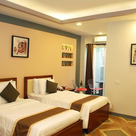 Nao Hotel Тагайтай Экстерьер фото