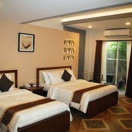 Nao Hotel Тагайтай Экстерьер фото