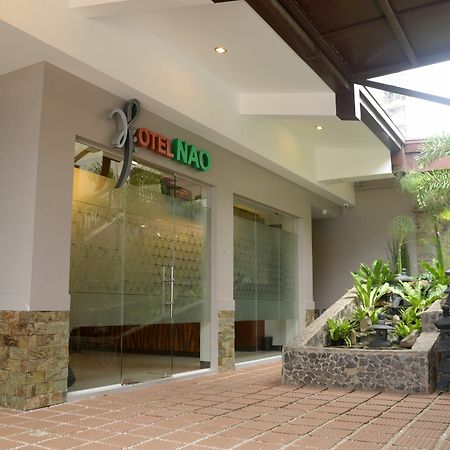 Nao Hotel Тагайтай Экстерьер фото