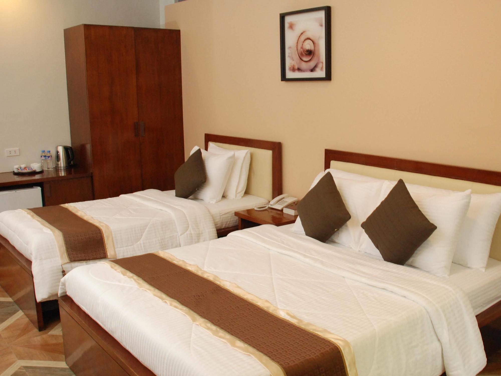 Nao Hotel Тагайтай Экстерьер фото